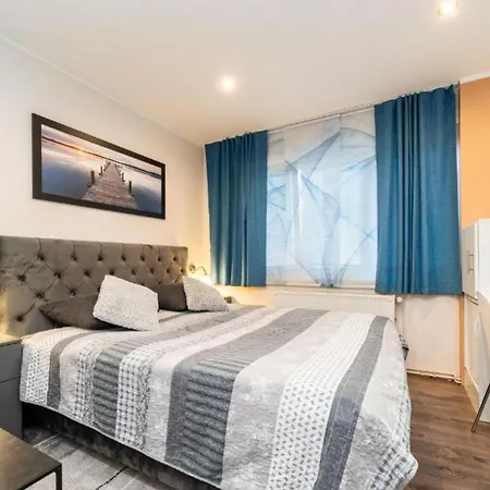 Appartement Bra I Premium With Outdoor Pool And Sauna - Quadruple Sukošan