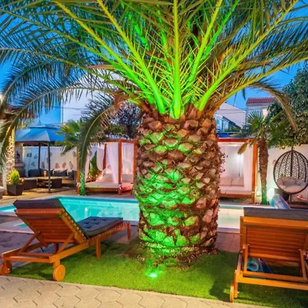 Bra I Premium With Outdoor Pool And Sauna - Quadruple Appartement