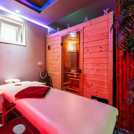 Appartement Bra I Premium With Outdoor Pool And Sauna - Quadruple *